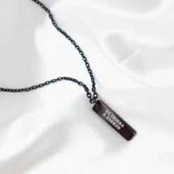 Finaste Heren ketting met tekst zwart Best