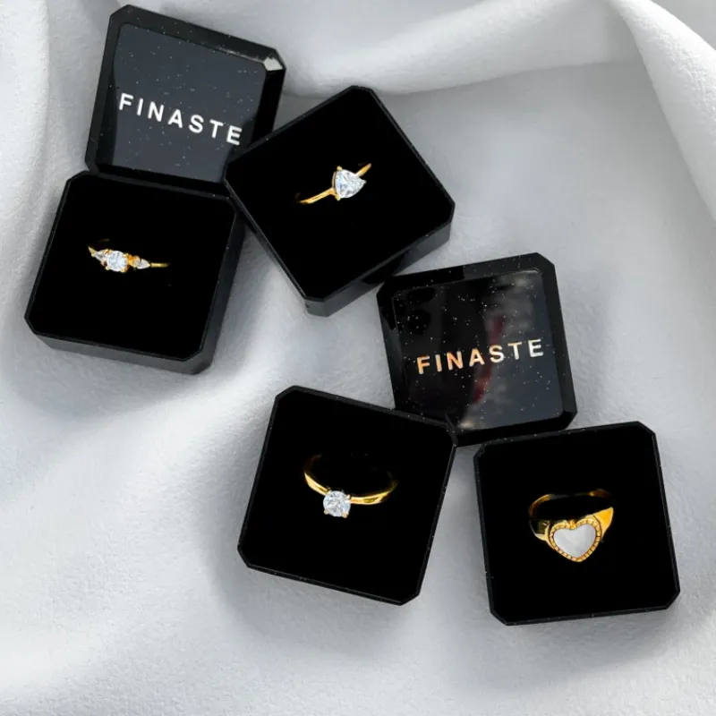 Finaste High class stone ring goudkleurig New
