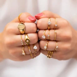 Finaste High class stone ring goudkleurig New