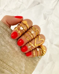 Finaste Influencer ring triangle goudkleurig Online