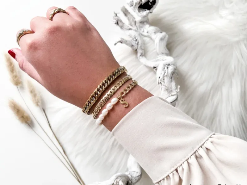 Finaste Initial armband chain & pearl kleur goud Online