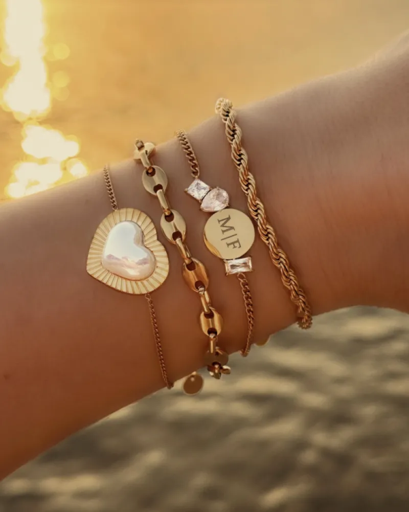 Finaste Initial armband high-end stones goudkleurig New