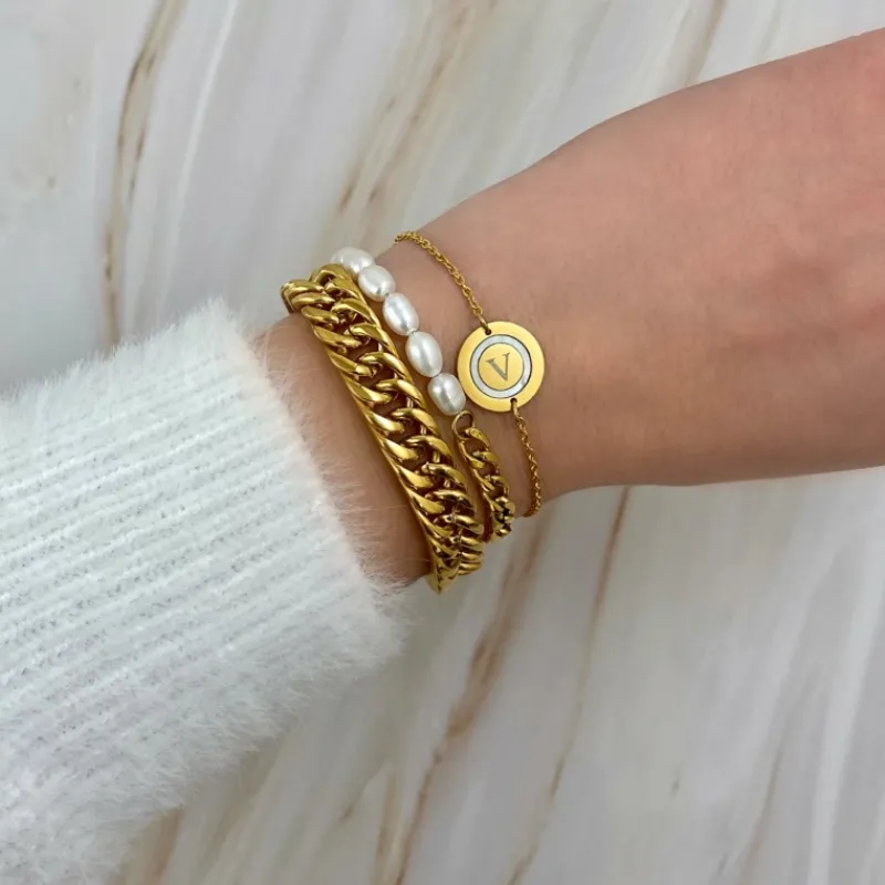 Finaste Initial armband luxury kleur goud Best