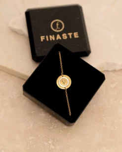 Finaste Initial armband luxury kleur goud Best
