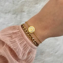 Finaste Initial armband luxury kleur goud Best
