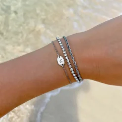 Finaste Initial armband met ovaal muntje Fashion
