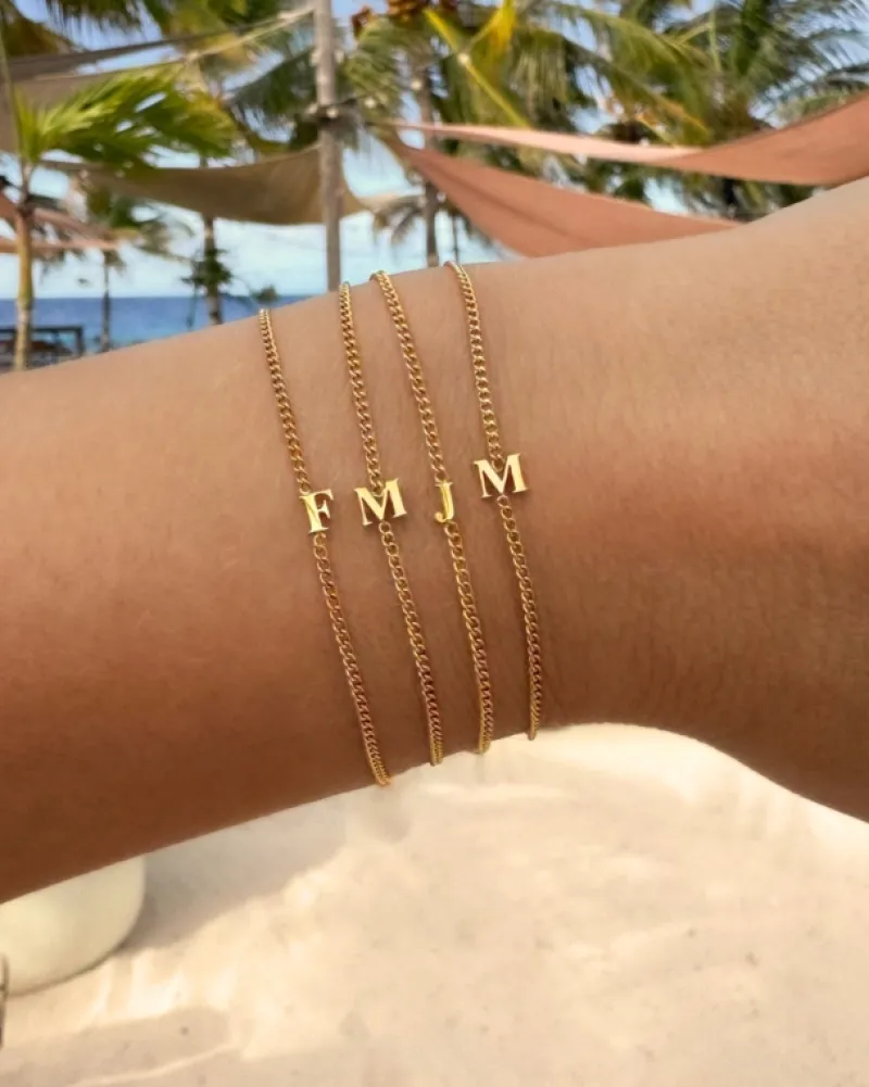 Finaste Initial bracelet mini goldplated New