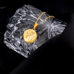 Finaste Initial ketting 5 letters goudkleurig Hot