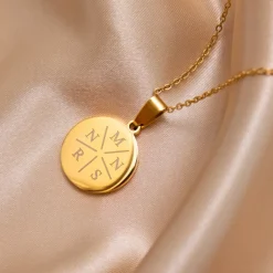 Finaste Initial ketting 5 letters goudkleurig Hot
