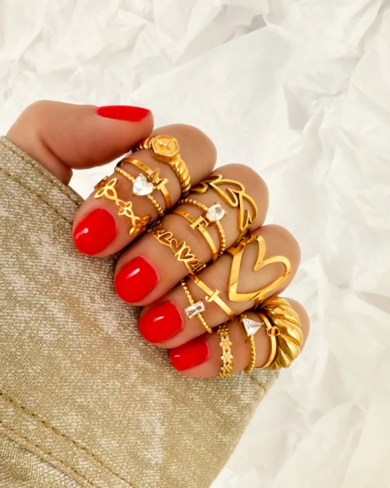 Finaste Initial ring mini goldplated Clearance
