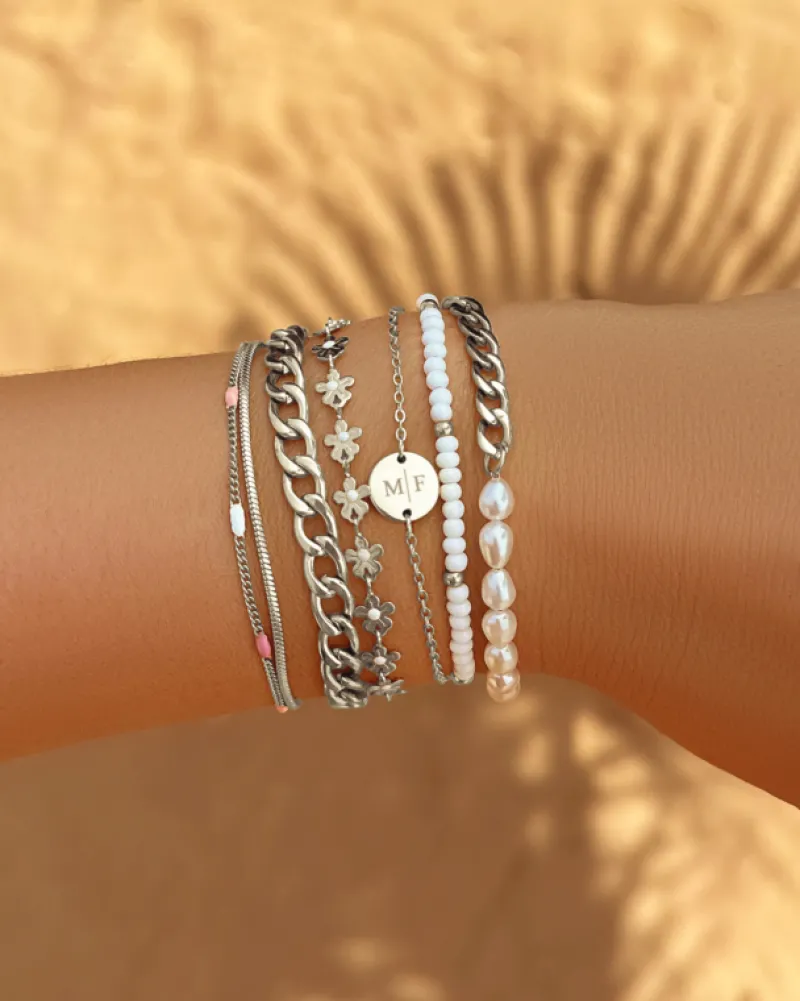 Finaste 2 initialen armband klein muntje Outlet