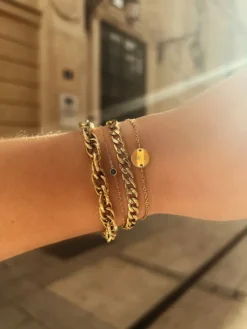 Finaste 2 initialen armband klein muntje goud kleurig Best