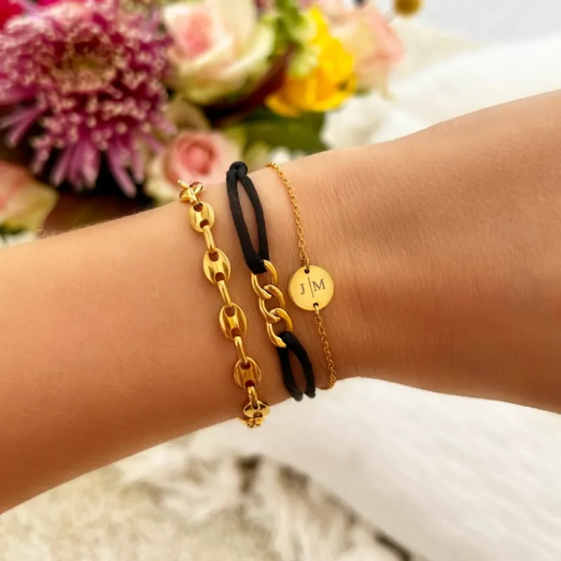 Finaste 2 initialen armband klein muntje goud kleurig Best