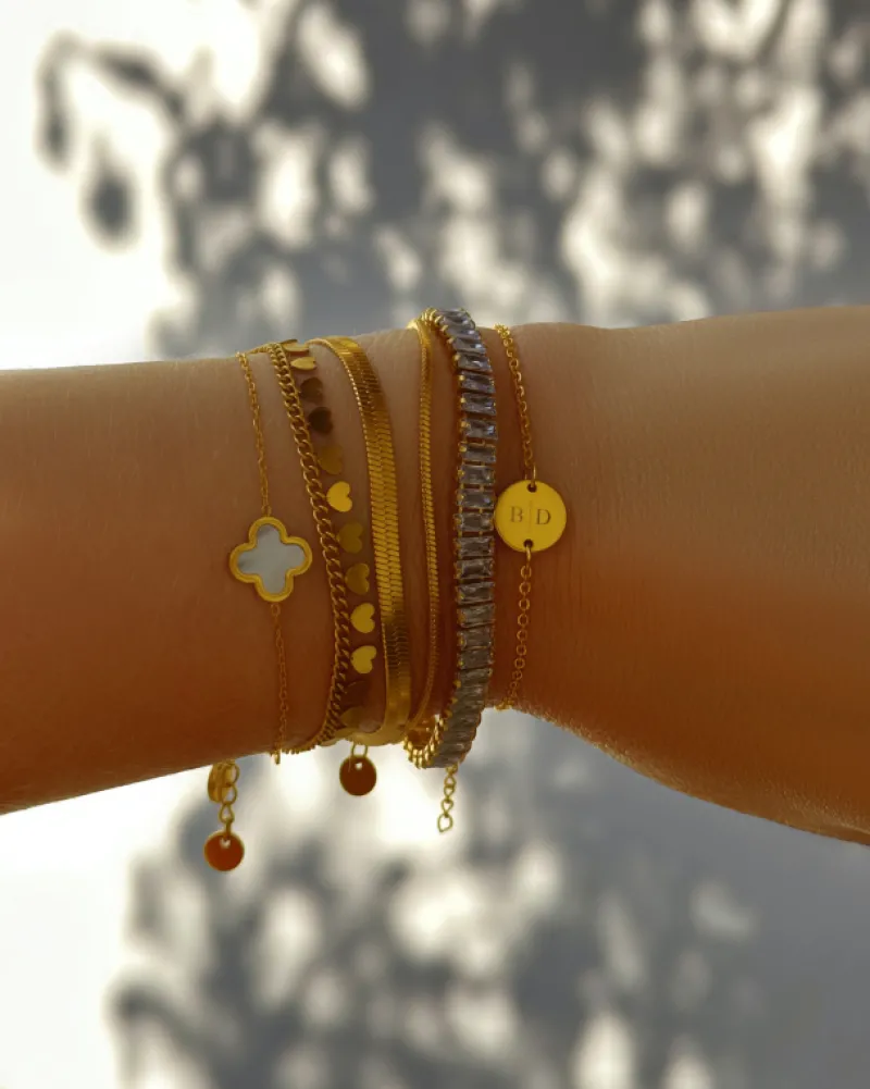 Finaste 2 initialen armband klein muntje goud kleurig Best