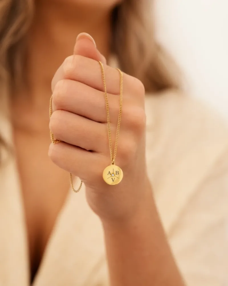 Finaste Ketting 3 initials exclusive goudkleurig Fashion