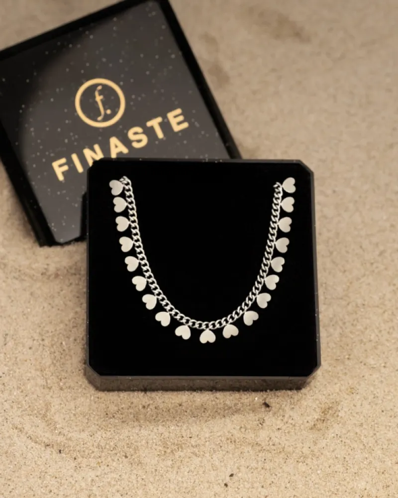 Finaste Ketting little hearts Fashion