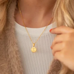 Finaste Ketting met jouw tekst goud kleurig Outlet