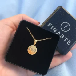 Finaste Ketting met Letter Goud Kleurig Fashion