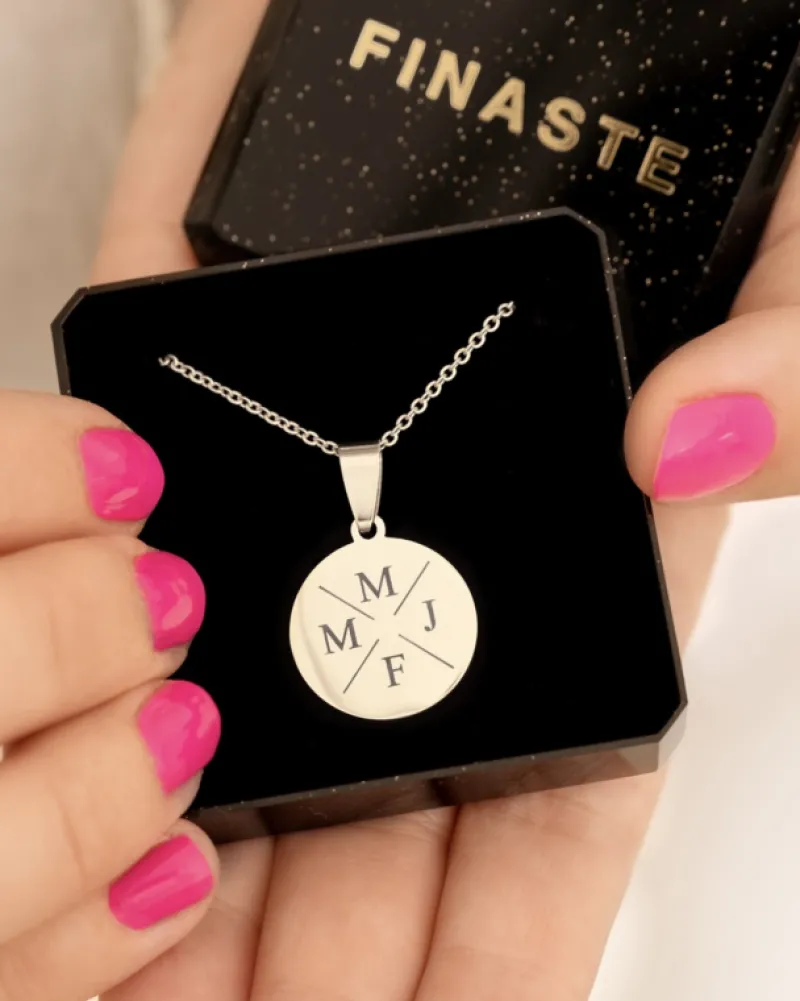 Finaste Ketting Met Vier Initialen Online