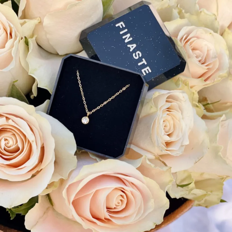 Finaste Ketting sparkle stone goud kleurig Clearance
