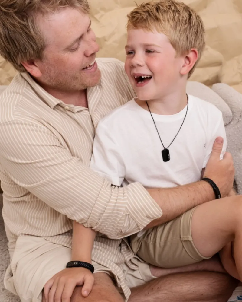 Finaste Leren mannen armband met naam zwart Outlet