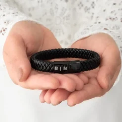 Finaste Leren mannen armband met naam zwart Outlet