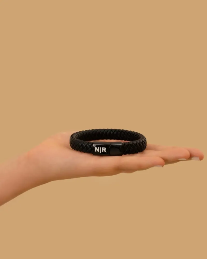 Finaste Leren mannen armband met naam zwart Outlet