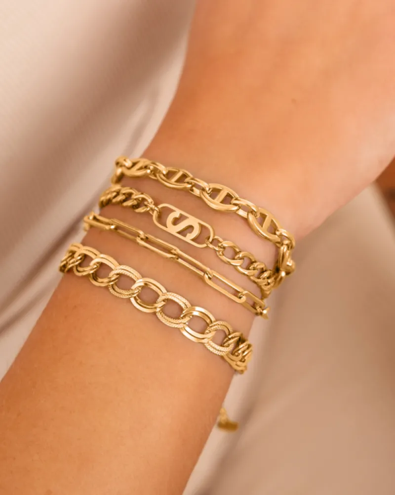 Finaste Letter Armband Charm Goudkleurig New