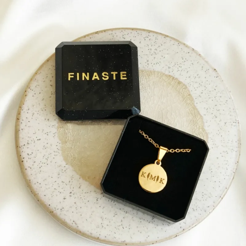 Finaste Letter ketting 3 initialen goud kleurig Hot