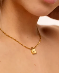 Finaste Lock ketting met jouw gravering goudkleurig Fashion