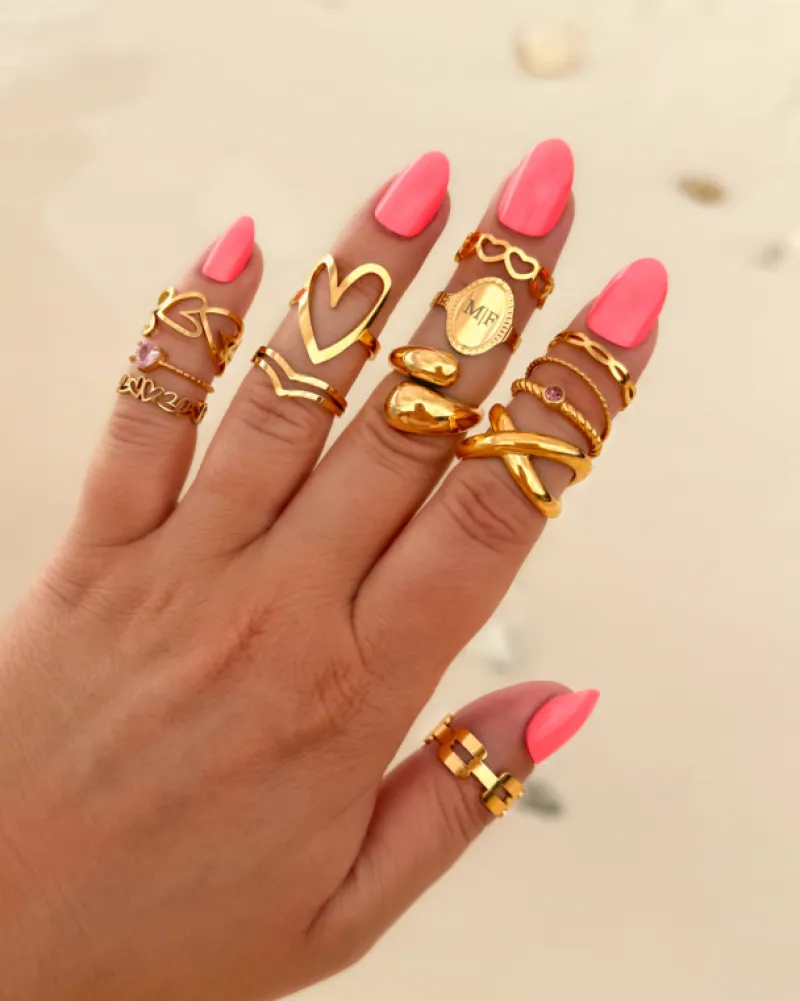 Finaste Love heart ring goldplated Clearance