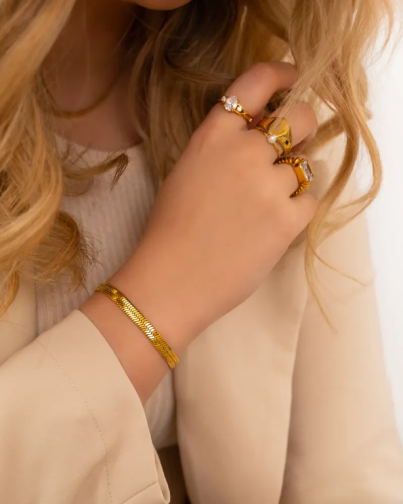 Finaste Luxury stones ring goudkleurig Outlet