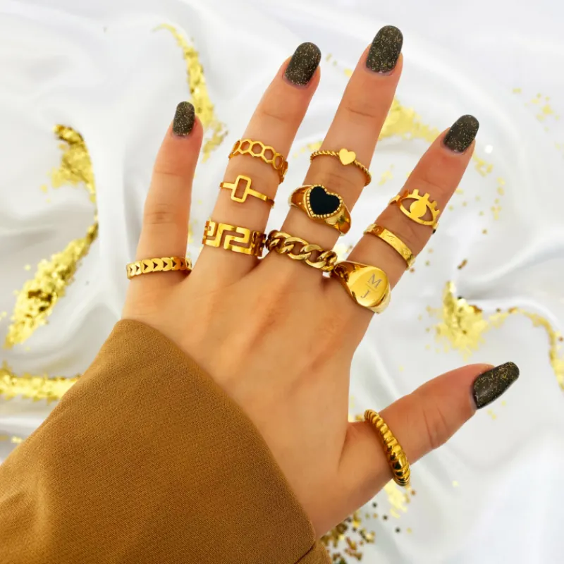 Finaste Maze ring goldplated Clearance