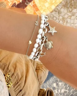 Finaste Mini initial armband met hartje Fashion