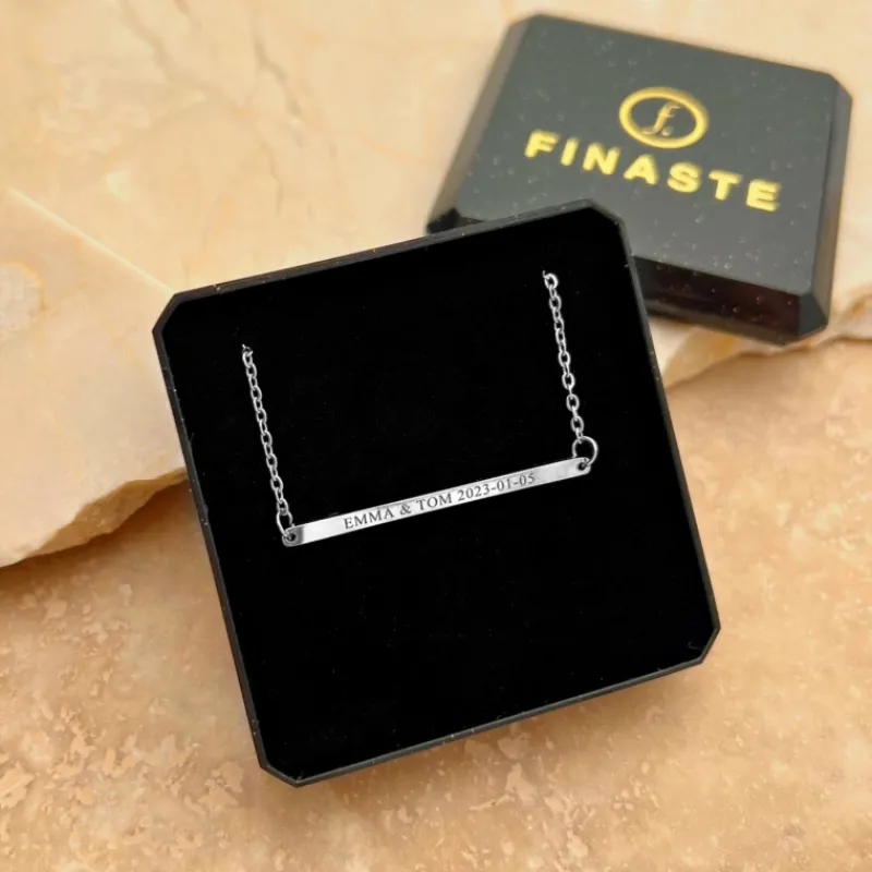 Finaste Minimalistische graveerbare bar ketting Online