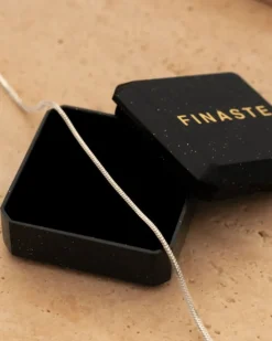 Finaste Minimalistische ketting musthave Discount