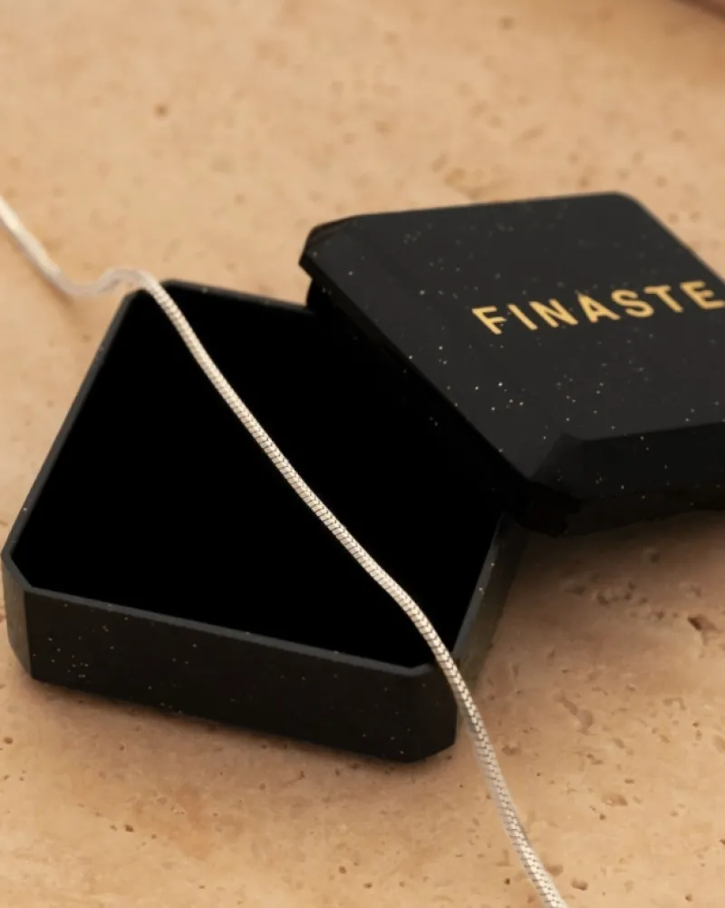 Finaste Minimalistische ketting musthave Discount
