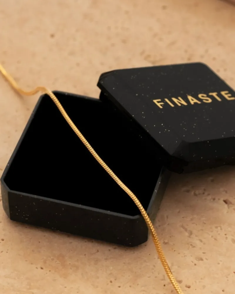 Finaste Minimalistische ketting musthave goudkleurig Outlet