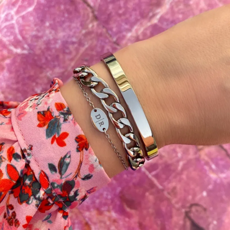 Finaste Musthave armbandje met 2 letters Sale