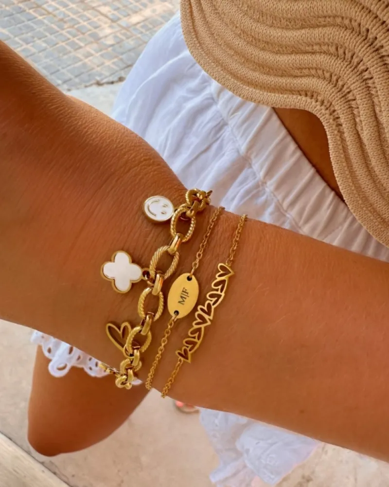 Finaste Musthave armbandje met 2 letters goud kleurig Clearance