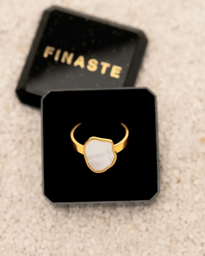 Finaste Musthave ring sea shell goudkleurig Fashion