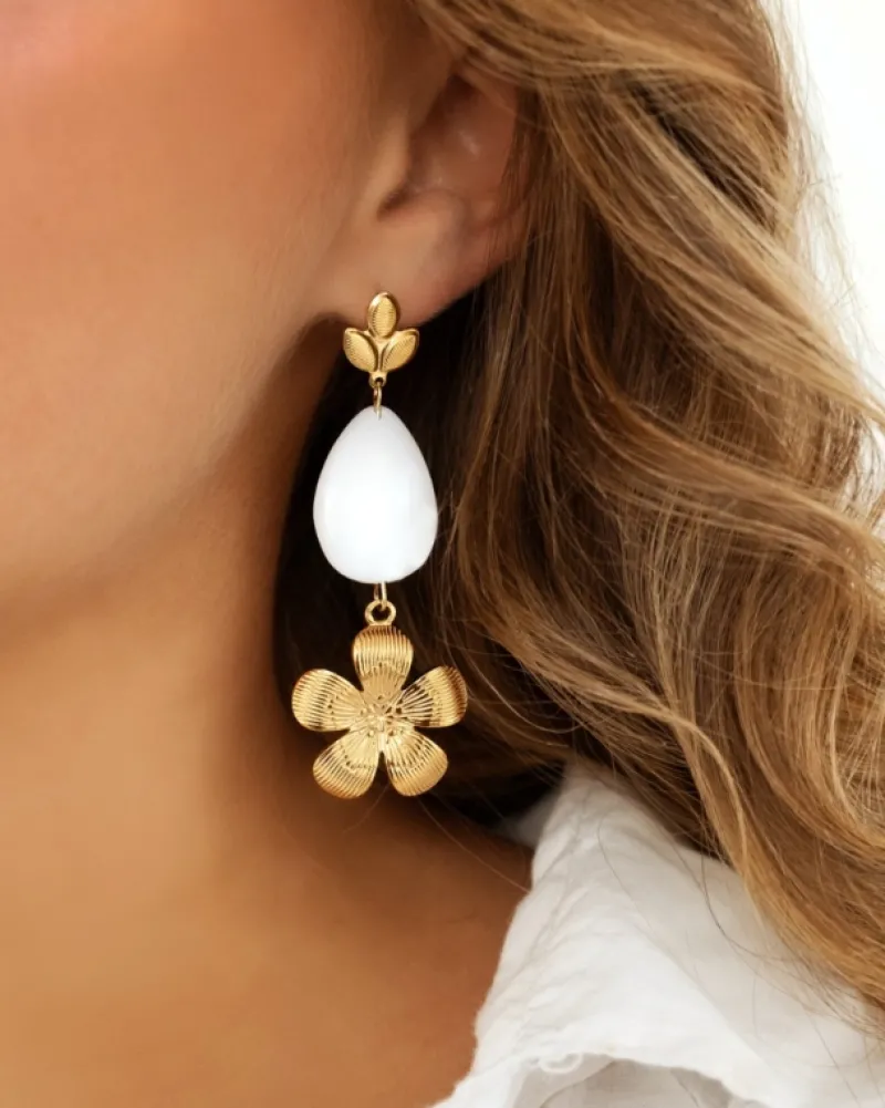 Finaste Oorbellen met witte druppel & bloem goudkleurig Discount