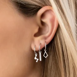 Finaste Oorbellen set met bedeltjes Outlet