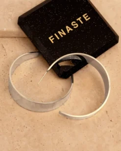 Finaste Oorringen big statement New