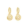 Finaste Oorringetjes schelp wit goudkleurig New