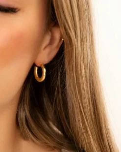 Finaste Open hammered hoops goldplated Sale