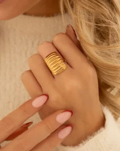 Finaste Ring chunky striped goudkleurig Outlet