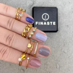 Finaste Ring met bolletje klein goud kleurig Sale