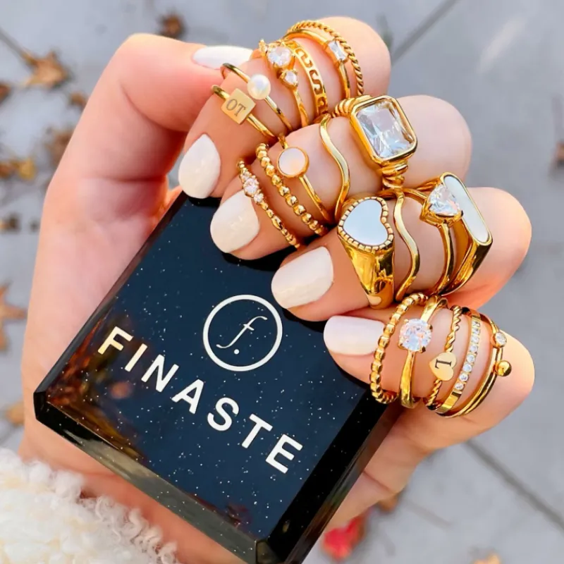 Finaste Ring met graveerbaar hartje goud kleurig Clearance
