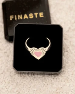 Finaste Ring met hartje roze New